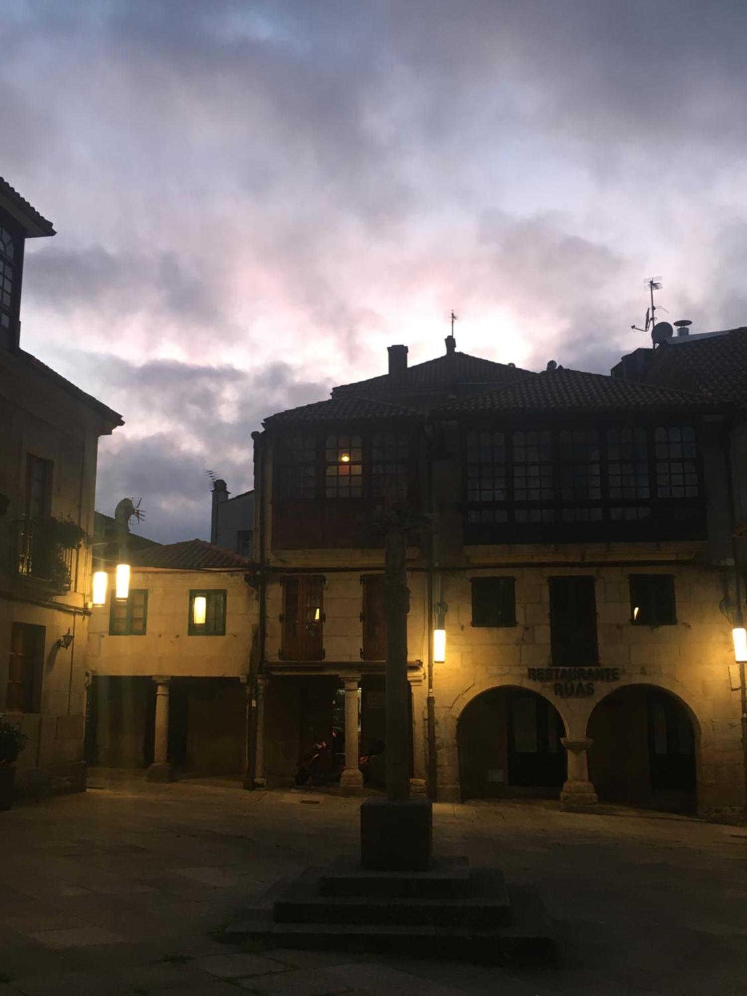 폰테베드라 Casa Emblematica Rosarillo Plaza De La Lena 아파트 외부 사진